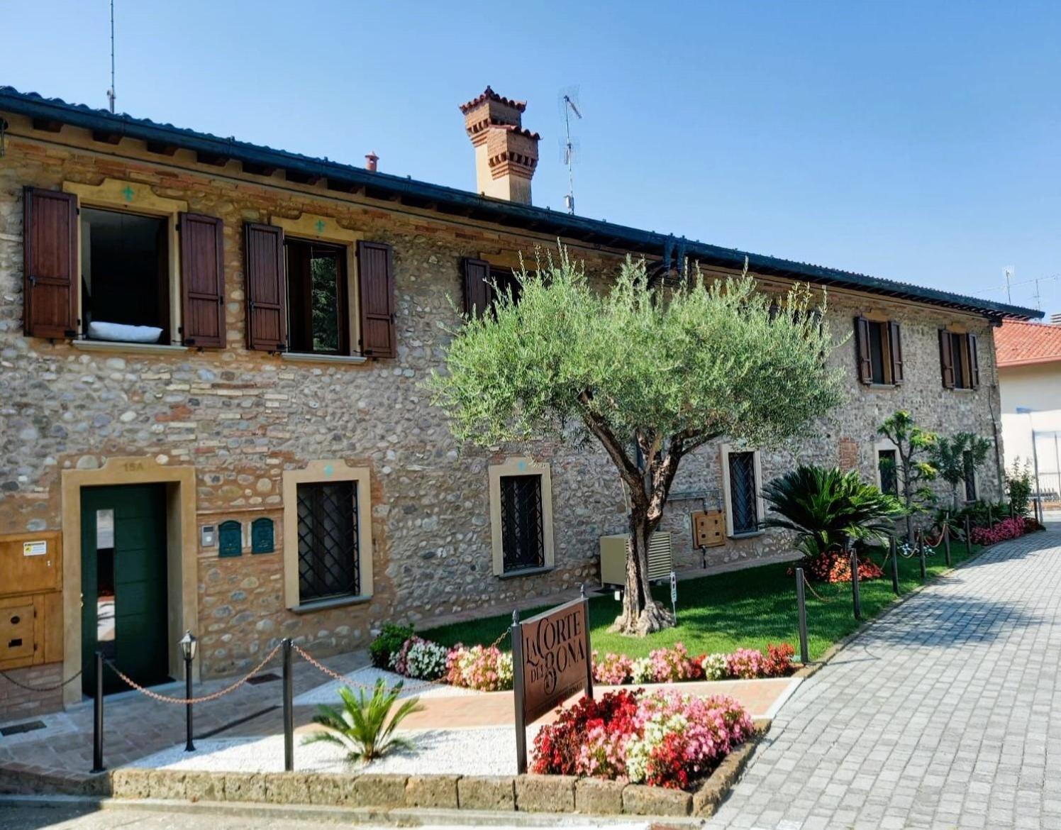 La Corte Del Bona - Vicino Alle Cantine E A Circa 15 Minuti Dal Lago Di Iseo - Apartment Ербуско Екстериор снимка