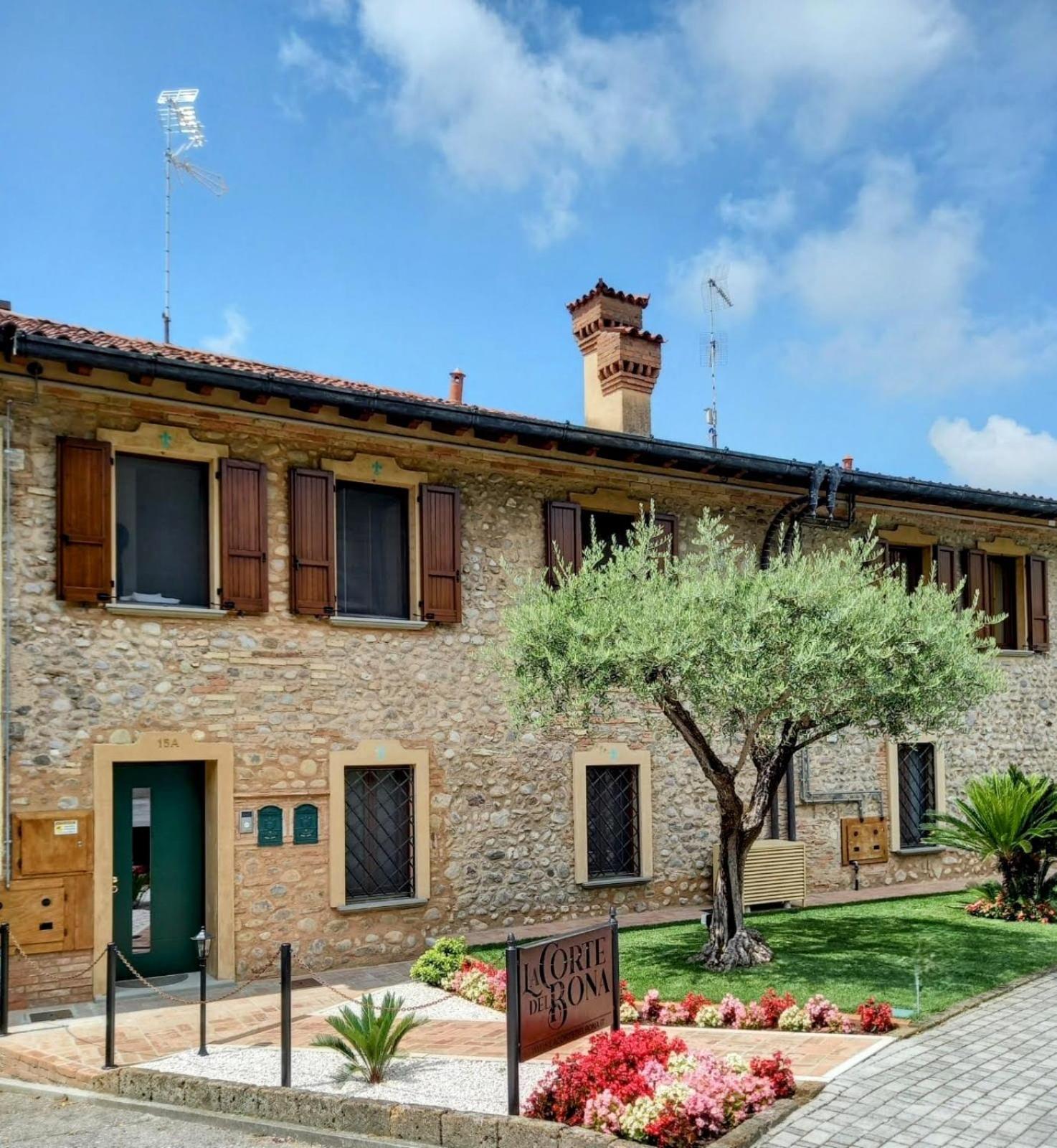 La Corte Del Bona - Vicino Alle Cantine E A Circa 15 Minuti Dal Lago Di Iseo - Apartment Ербуско Екстериор снимка